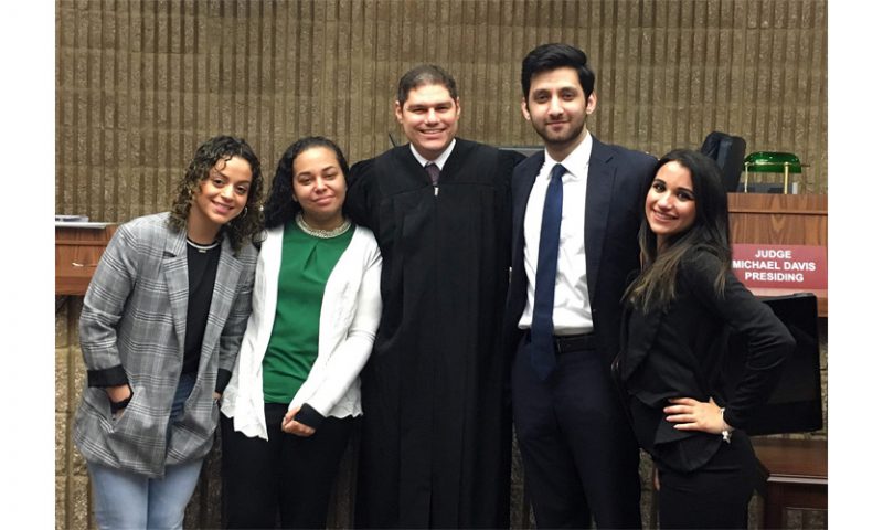 Judge Davis Hosts FIU Pre-Law Students