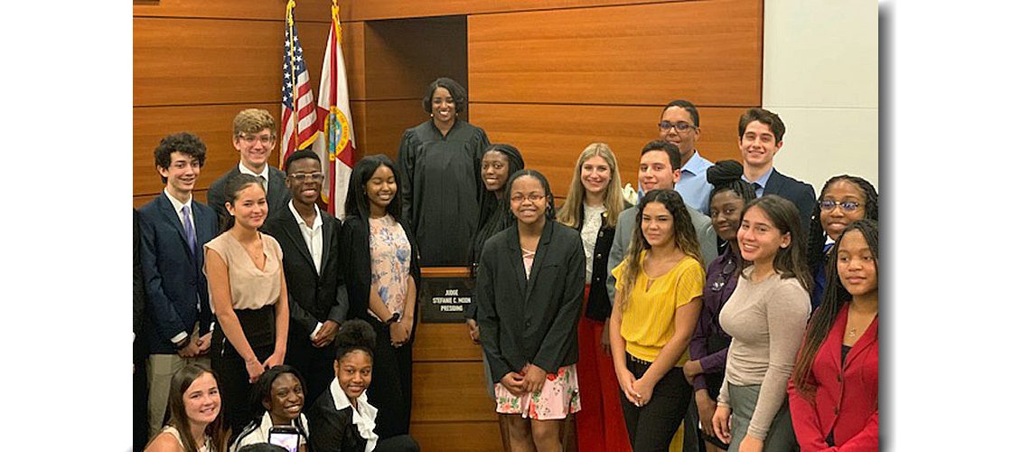 Judge Moon Hosts Moot Court Trial