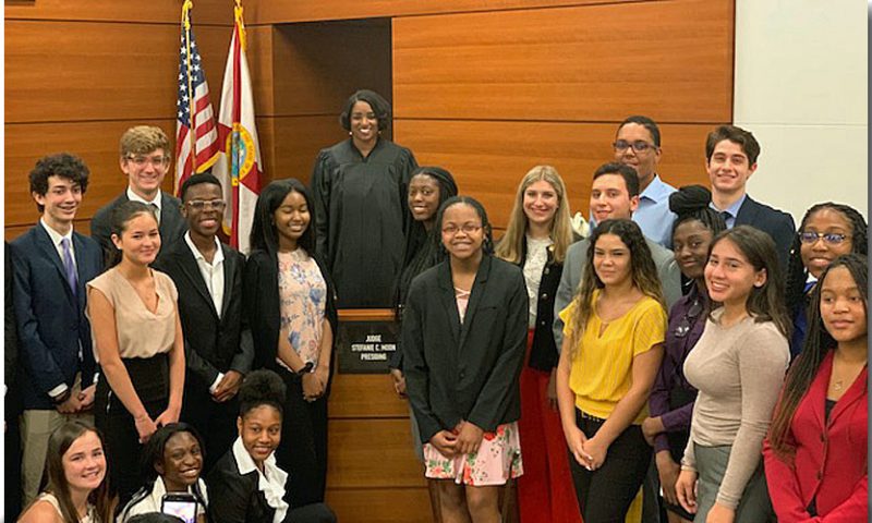 Judge Moon Hosts Moot Court Trial