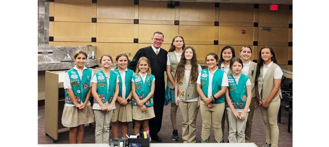 Girl Scouts Visit Central Courthouse