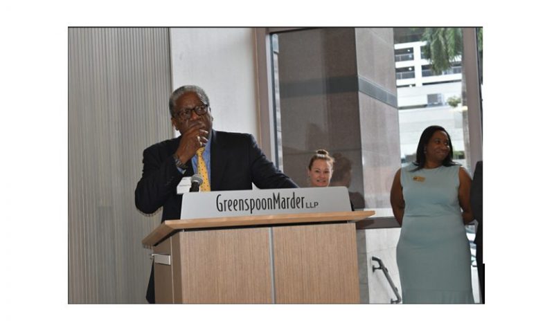 Circuit Judge Michael Robinson Receives 2022 Judicial Diversity Award