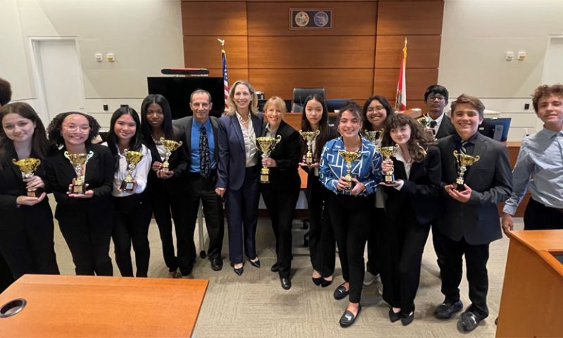 Nova Middle School versus Beachside Montessori in Mock Trial