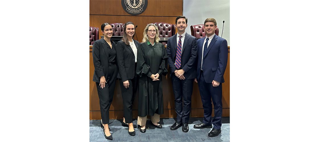 Judge Singer Assists with Moot Court