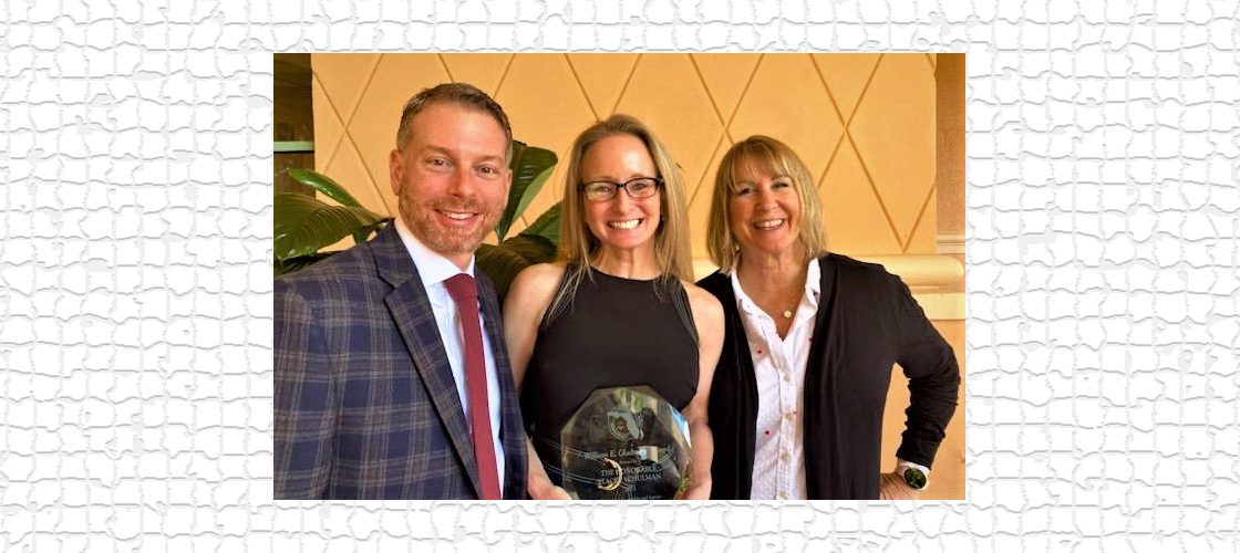 Judge Schulman Receives the Gladstone Award